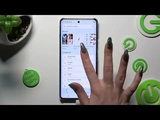 'Video thumbnail for How to Find Downloaded Files on Motorola Edge 40 Pro?'