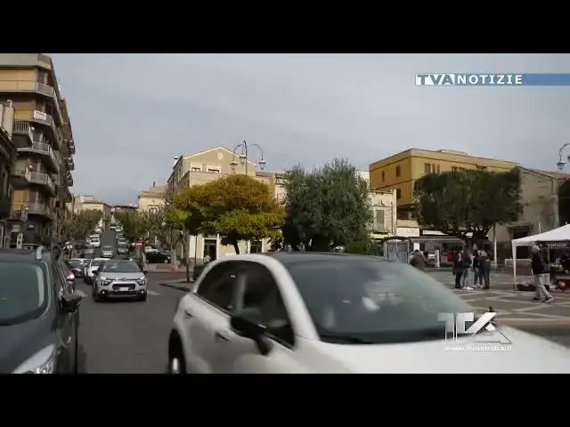'Video thumbnail for Paternò, controlli dei Carabinieri: tre commercianti denunciati per lavoro irregolare'