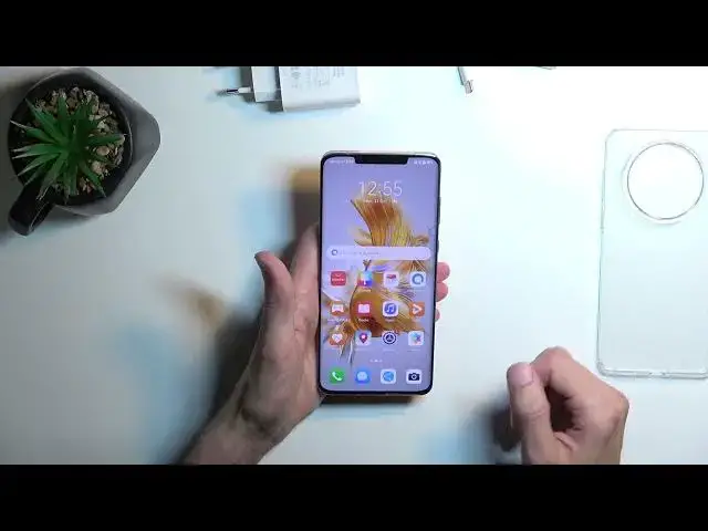 Video thumbnail for HUAWEI Mate 50 Pro Unboxing & Explicit First Impressions