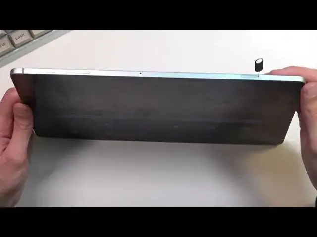 'Video thumbnail for How to Insert SD Card on SAMSUNG Galaxy Tab S7 FE – SD Card Installation'