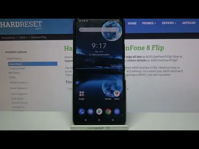 'Video thumbnail for ASUS ZenFone 8 Flip – Split Phone Screen & Make Device Multifunctional'