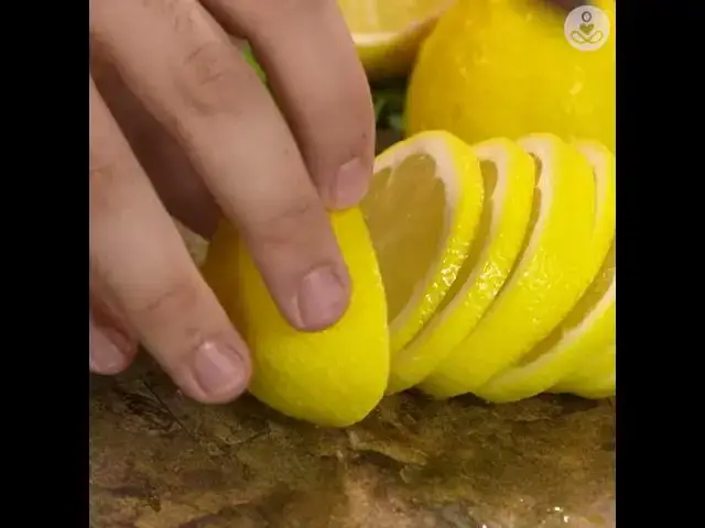 Video thumbnail for Anti-Bloat Detox Green Tea