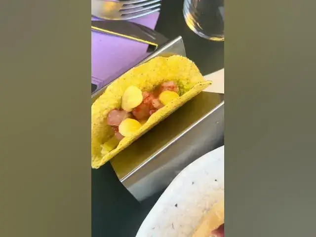 Video thumbnail for Vivi l'Aperitivo del Bistrot RADICI a Padova