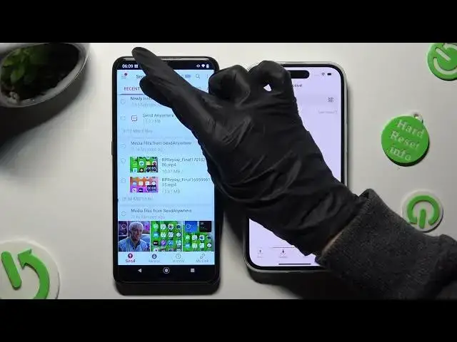 Video thumbnail for How to Transfer files from an Android Device to iPhone 15?