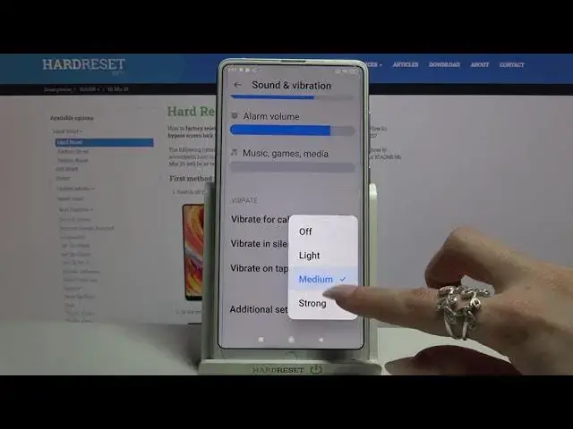 Video thumbnail for How to Change Vibration Settings on XIAOMI Mi Mix 2S