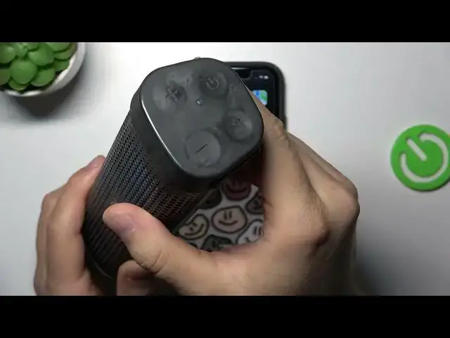 Video thumbnail for How to Connect with Denon Envaya Mini with iPhone – Get Connected