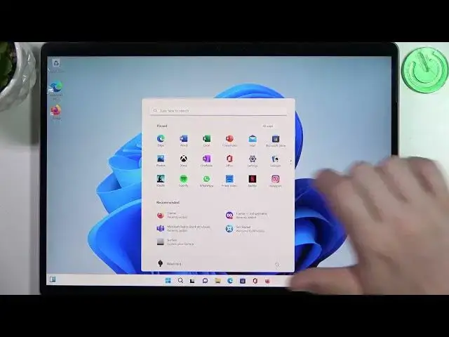 'Video thumbnail for How To Change Display Refresh Rate On Microsoft Surface Pro 9'