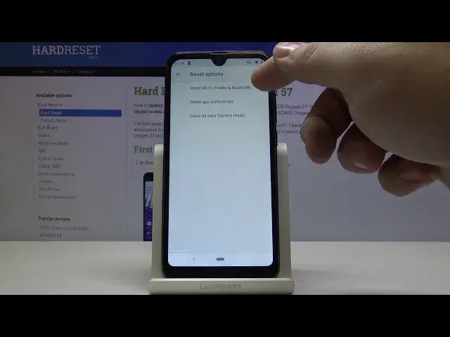 Video thumbnail for How to Restore Network Settings in ARCHOS Oxygen 57 - Format Network Configuration