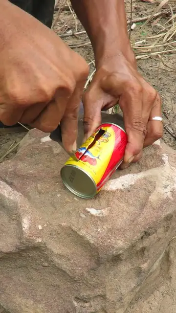 Video thumbnail for Fire igniter for Extreme Condition #survival #bushcraft #outdoors #camping