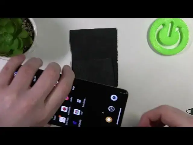 'Video thumbnail for Does XIAOMI 12S Ultra Have Dual SIM?'
