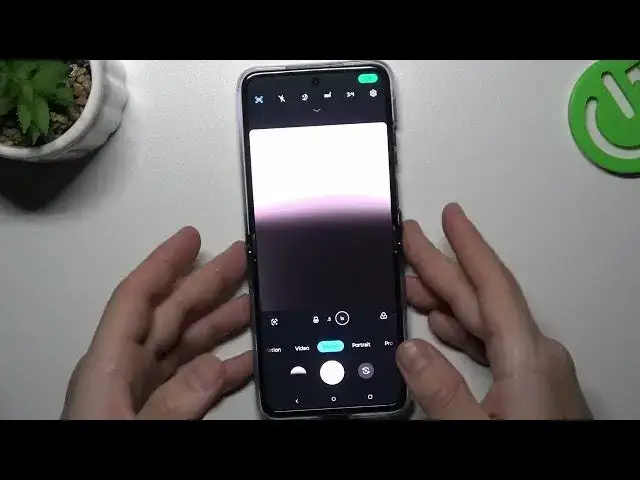 Video thumbnail for How to Scan a QR Code on MOTOROLA Razr 40 Ultra