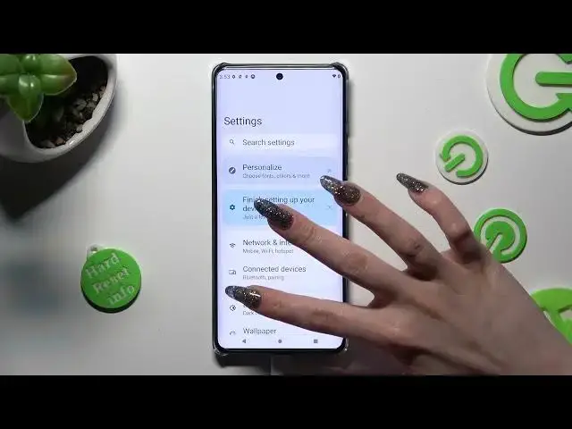 'Video thumbnail for How to Turn On & Off Auto Brightness on Motorola Edge 40 Pro?'