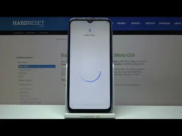 Video thumbnail for How to Set Up the System on the MOTOROLA Moto G10 - First Launch