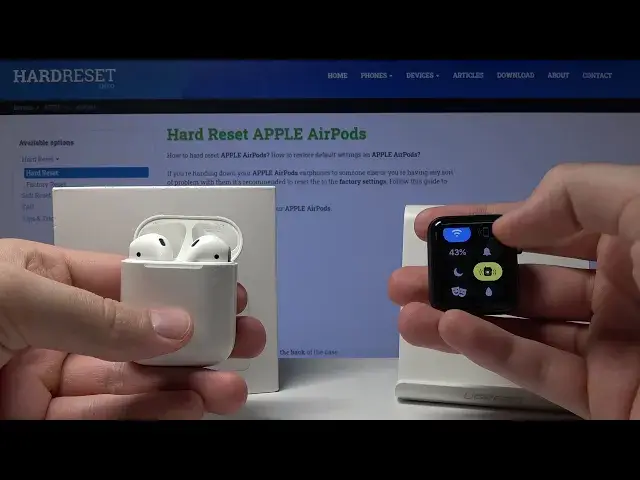 Video thumbnail for How to Show Battery Level of AirPods in Apple Watch | 2 Methods