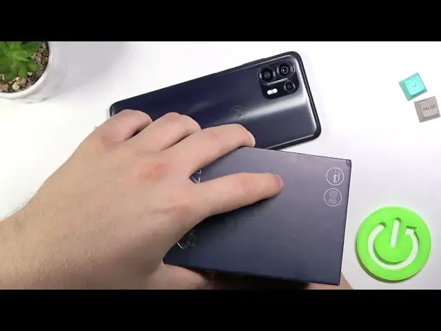 'Video thumbnail for A USB Cable comes with the Motorola Edge 20 Lite? EU Distribution'