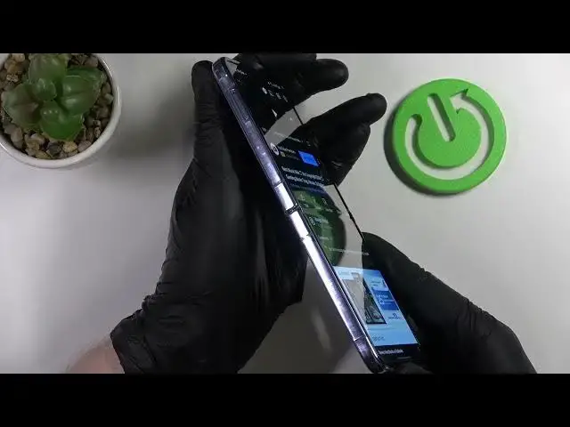 Video thumbnail for Does the SAMSUNG Galaxy Z Flip4 Device Have Stereo Speakers? Let's Find Out!