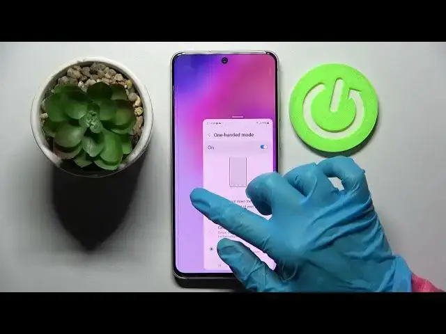 Video thumbnail for How to Enter One Handed Mode on SAMSUNG Galaxy S21 FE - Activate One Handed Mode