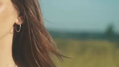 'Video thumbnail for 머리카락 복구와 건강 유지 방법'