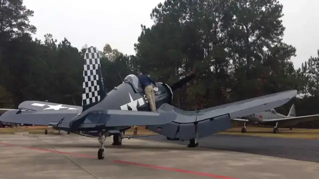 Video thumbnail for Folding The Wings Of The Dixie Wing FG-1D Corsair 530