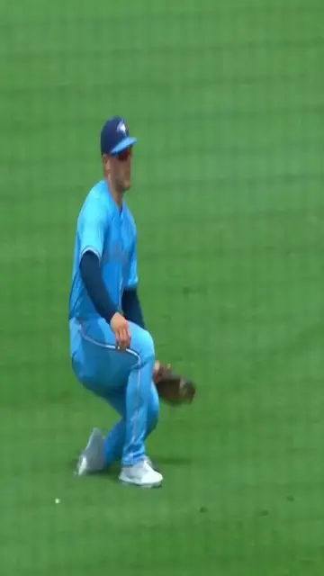 'Video thumbnail for Daulton Varsh's SMOOTH Sliding Catch!'