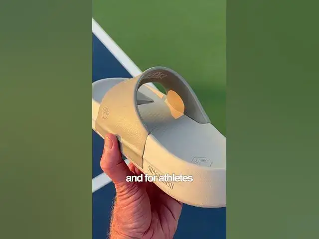 Video thumbnail for Roll Recovery SuperPlush Flip Flops