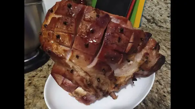 Video thumbnail for Moscow Style Ham with Cherries in an Electric Nesco Roaster