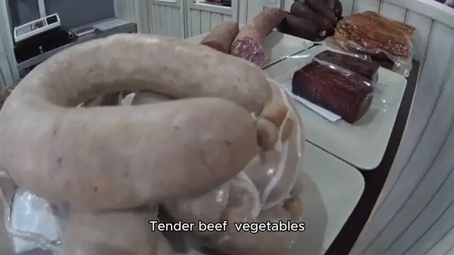 Video thumbnail for slow cooker beef recipe