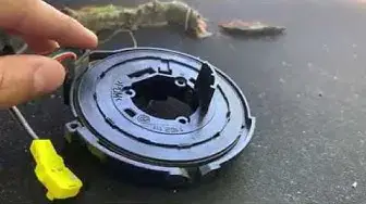 'Video thumbnail for BMW E36 Clock Spring Replacement (Grind/Squeak Noise Fix)'