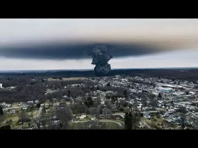 Video thumbnail for Is America Under Attack - From Skies To Trains, The Details Are Terrifying
