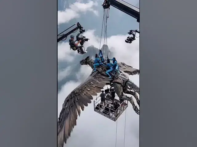 Video thumbnail for AVATAR Flying Fight Scene! 😱  How We Filmed This  VFX Behind The Scenes