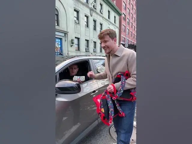 Video thumbnail for I paid everyone stuck in traffic 🚦