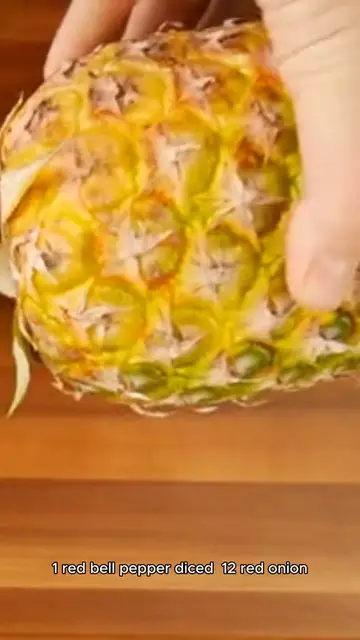 Video thumbnail for pineapple salsa recipe