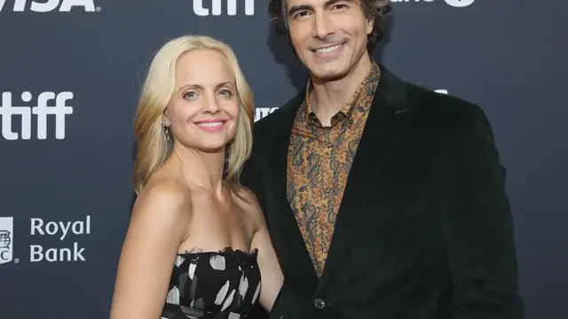 Video thumbnail for Mena Suvari's Journey to Freedom