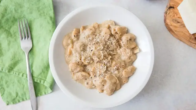 Video thumbnail for Improved TikTok-Famous Cacio E Pepe Butter Beans Recipe