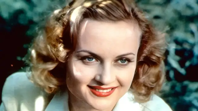 Video thumbnail for Classic Stars Who Died At The Peak Of Their Fame