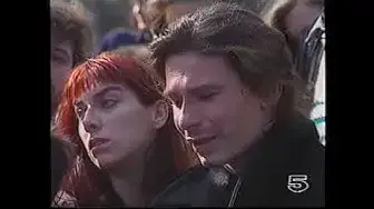 Video thumbnail for Mort de Serge Gainsbourg - Funérailles - Journal de la 5 - 1991
