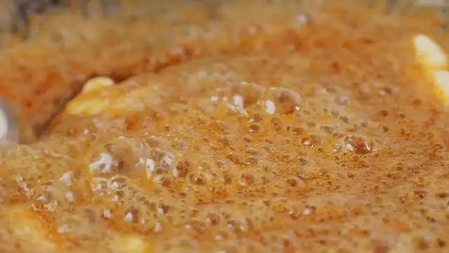 Video thumbnail for  Rice Krispie Treat Recipe: Sweet, Gooey, and Irresistible