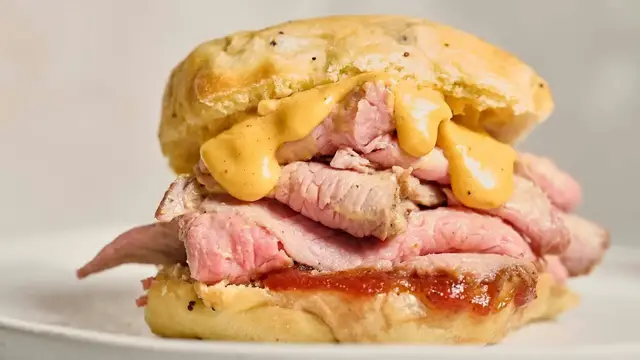 Video thumbnail for Better Than Arby's Beef And Cheddar Sandwich Recipe
