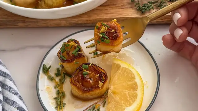 Video thumbnail for Velvety Melting Leeks Recipe