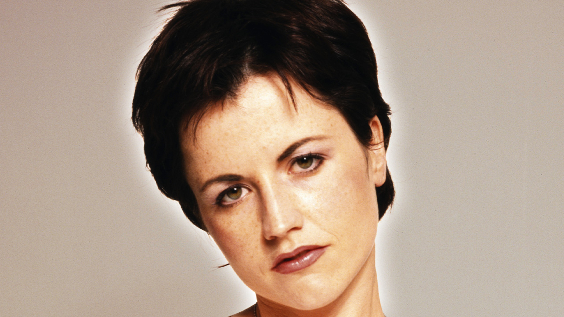 Video thumbnail for The Untold Truth Of The Cranberries