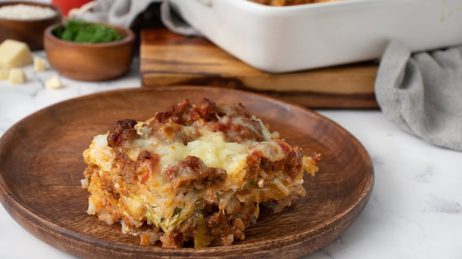 Video thumbnail for Unstuffed Cabbage Roll Casserole Recipe