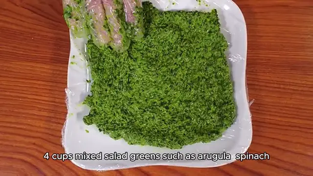 'Video thumbnail for Smoked Salmon Salad With A Lemon-Dill Dressing'