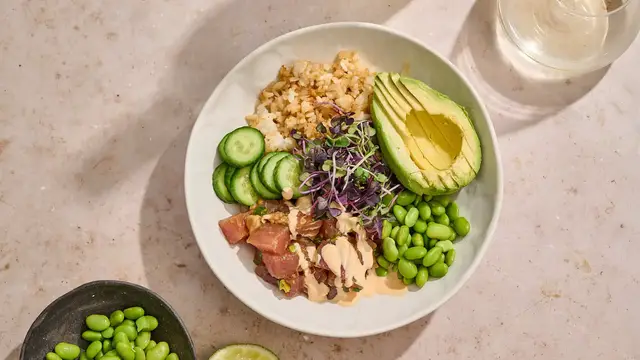 Video thumbnail for Tuna Crispy Rice Bowl Recipe