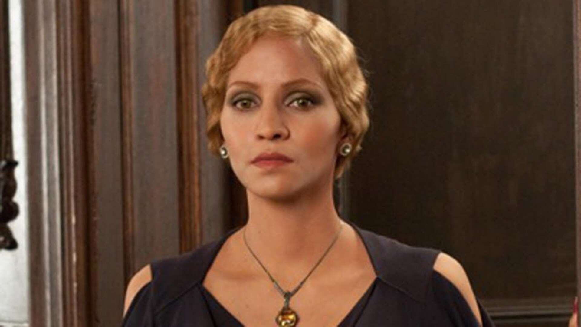 Video thumbnail for Actors Who Underwent Intense Facial Transformations For A Role