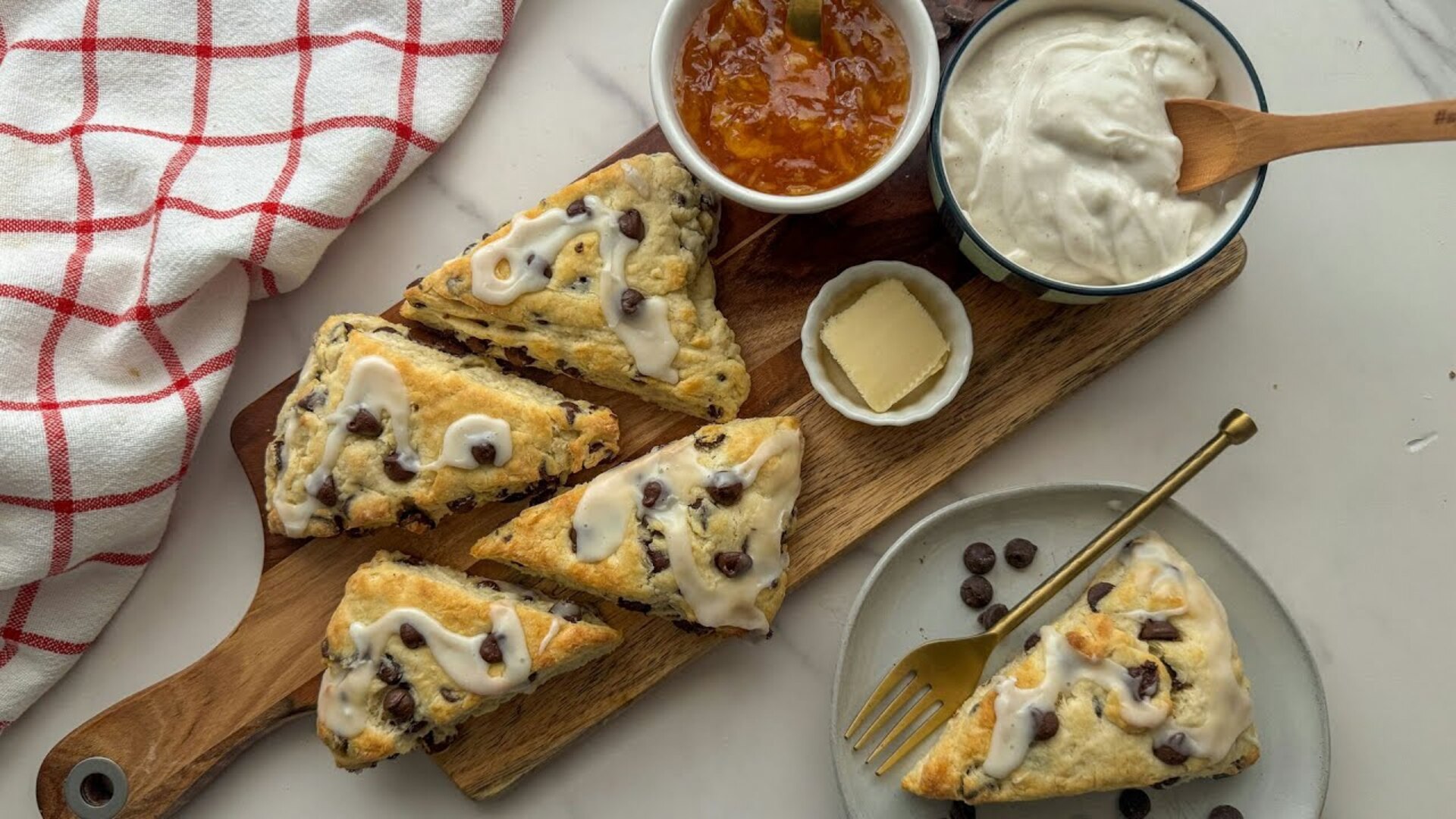 Video thumbnail for Chocolate Chip Scones Recipe