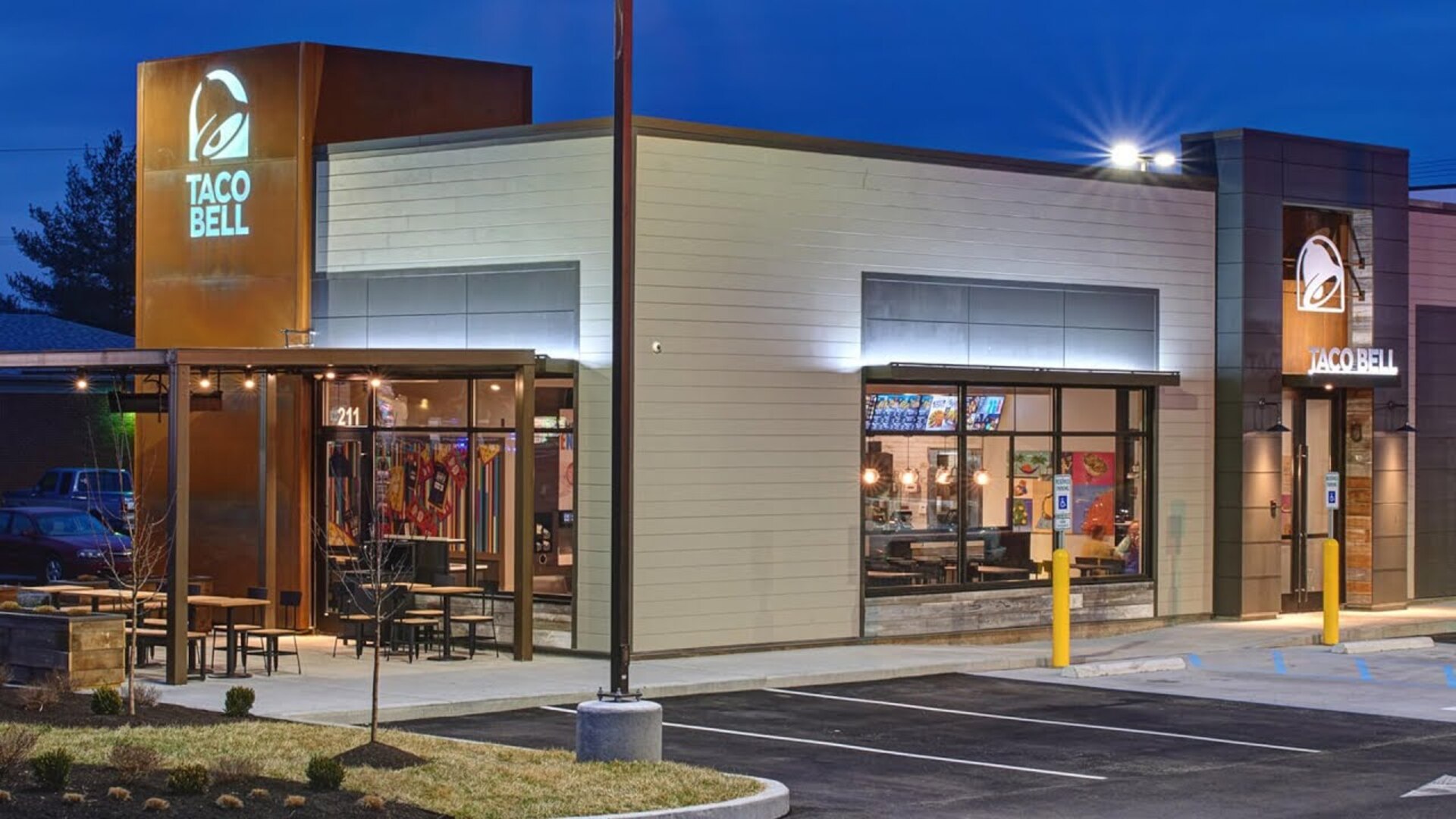 Video thumbnail for Taco Bell Items To Try & Ones To Avoid