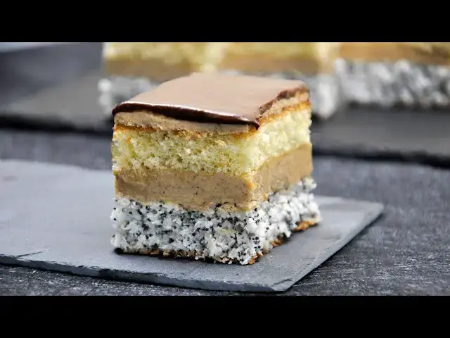 Video thumbnail for Prajitura Cocomac 😍😍😍 cu doua tipuri de blat si crema fina de unt si cafea 🏠 Casuta Laurei