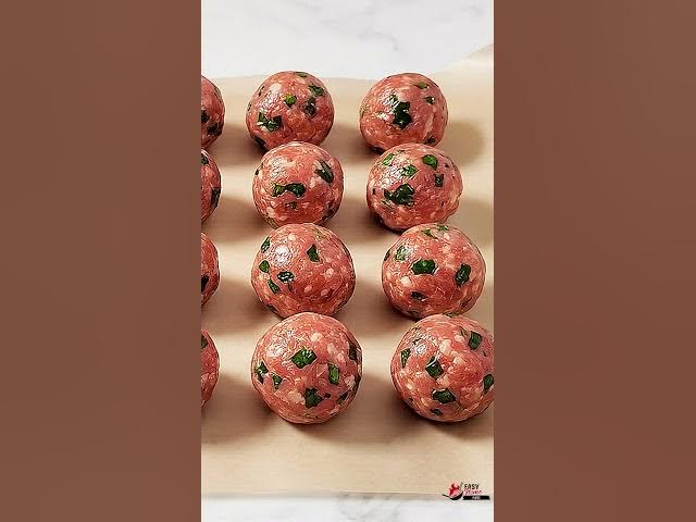 Video thumbnail for Top Chef Reveals Best Meatball Techniques