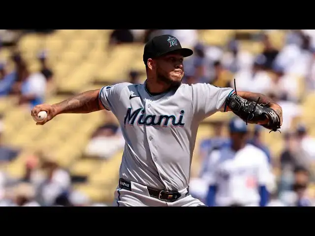 'Video thumbnail for Luarbert Arias 2025 MLB Highlights!'