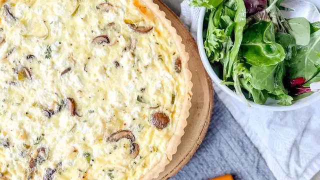 Video thumbnail for Mushroom And Leek Quiche Recipe